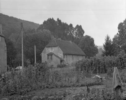 Logement ouvrier depuis le nord en 1981. © Région Bourgogne-Franche-Comté, Inventaire du patrimoine