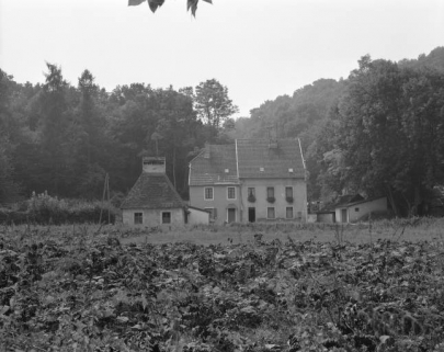 Séchoir-buanderie, logement et bureau en 1981. © Région Bourgogne-Franche-Comté, Inventaire du patrimoine
