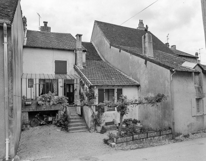 Maison de vigneron située rue de la Forge (?) : façade antérieure. © Région Bourgogne-Franche-Comté, Inventaire du patrimoine
