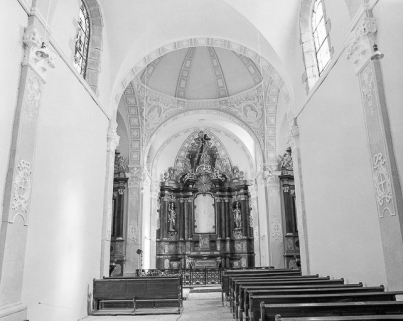 Intérieur : nef et choeur vue depuis l'entrée. © Région Bourgogne-Franche-Comté, Inventaire du patrimoine