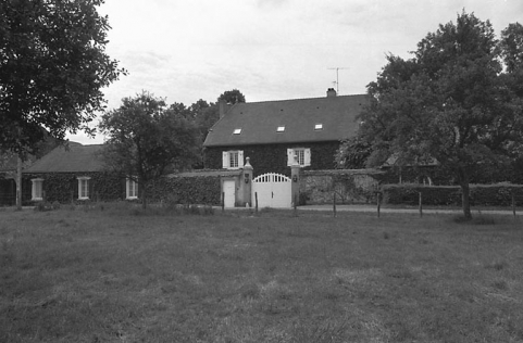 Façade antérieure. © Région Bourgogne-Franche-Comté, Inventaire du patrimoine