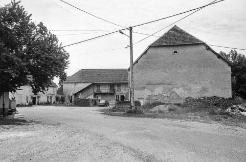Vue d'ensemble des bâtiments en U. © Région Bourgogne-Franche-Comté, Inventaire du patrimoine