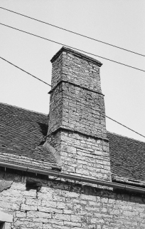 Détail : cheminée. © Région Bourgogne-Franche-Comté, Inventaire du patrimoine