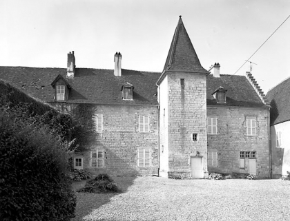 Façade sur cour. © Région Bourgogne-Franche-Comté, Inventaire du patrimoine