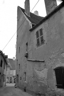 Maison située 33 Grande Rue avec escalier en vis intégré dans le volume de l'édifice. © Région Bourgogne-Franche-Comté, Inventaire du patrimoine
