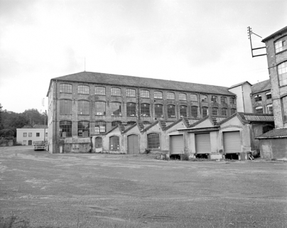 Elévation sur la cour dite du Fer à cheval en 1981. SRI. Enquête régionale sur les bâtiments industriels (1979-1981). © Région Bourgogne-Franche-Comté, Inventaire du patrimoine