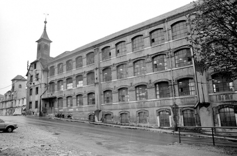 Façade sud de l'extension des années 1892 (état en 1981). SRI. Enquête régionale sur les bâtiments industriels (1979-1981). © Région Bourgogne-Franche-Comté, Inventaire du patrimoine