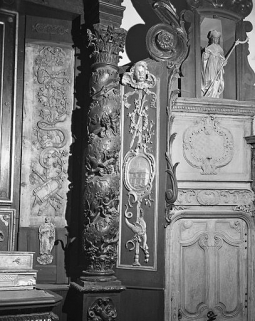 Décor du retable, aile droite. © Région Bourgogne-Franche-Comté, Inventaire du patrimoine