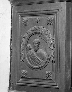 Détail panneaux de la cuve : saint Jérôme. © Région Bourgogne-Franche-Comté, Inventaire du patrimoine