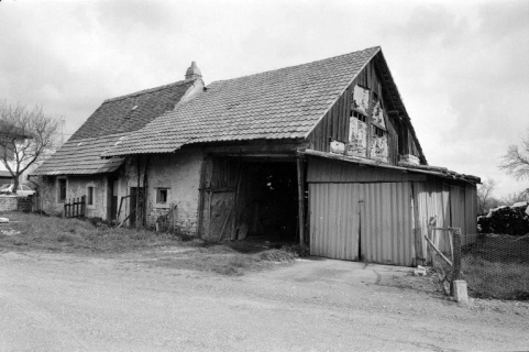 Vue de trois-quarts droit. © Région Bourgogne-Franche-Comté, Inventaire du patrimoine