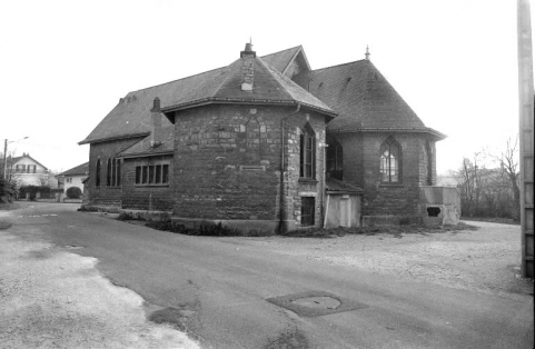 Chevet et façade latérale droite. © Région Bourgogne-Franche-Comté, Inventaire du patrimoine