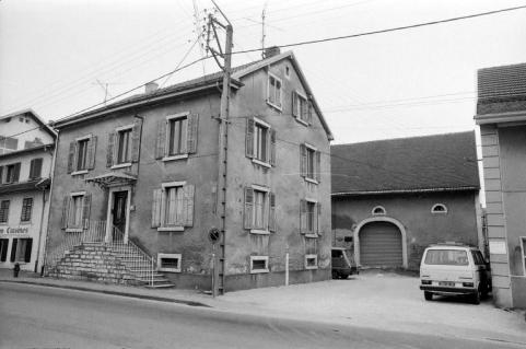 Vue de trois quarts droit. © Région Bourgogne-Franche-Comté, Inventaire du patrimoine