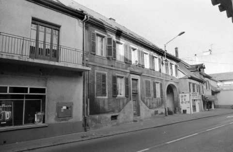 Vue de trois quarts gauche. © Région Bourgogne-Franche-Comté, Inventaire du patrimoine