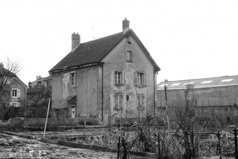 Façades postérieure et latérale gauche. © Région Bourgogne-Franche-Comté, Inventaire du patrimoine