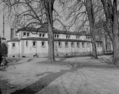 Façade latérale gauche. © Région Bourgogne-Franche-Comté, Inventaire du patrimoine Façade latérale gauche. © Région Bourgogne-Franche-Comté, Inventaire du patrimoine