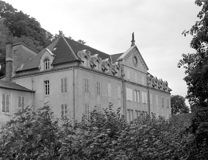 Façade antérieure du bâtiment D. © Région Bourgogne-Franche-Comté, Inventaire du patrimoine