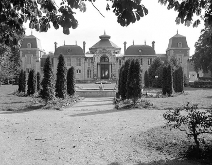 Façade antérieure. © Région Bourgogne-Franche-Comté, Inventaire du patrimoine Façade antérieure. © Région Bourgogne-Franche-Comté, Inventaire du patrimoine