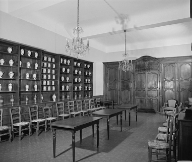 Réfectoire des soeurs, vue générale. © Région Bourgogne-Franche-Comté, Inventaire du patrimoine