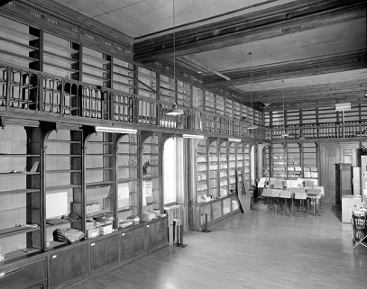 Ancienne salle de la Bibliothèque municipale, détail. © Région Bourgogne-Franche-Comté, Inventaire du patrimoine