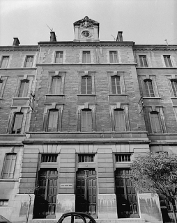 Façade antérieure, avant-corps central. © Région Bourgogne-Franche-Comté, Inventaire du patrimoine