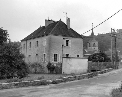 Face postérieure. © Région Bourgogne-Franche-Comté, Inventaire du patrimoine