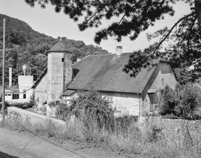 Vue de la maison depuis la route. © Région Bourgogne-Franche-Comté, Inventaire du patrimoine