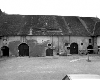 Les parties agricoles, partie centrale : élévation sur la cour. © Région Bourgogne-Franche-Comté, Inventaire du patrimoine