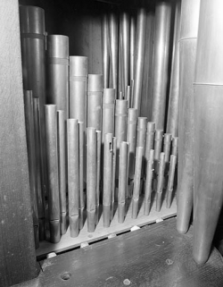 Tuyauterie des jeux de prestant et de bourdon. © Région Bourgogne-Franche-Comté, Inventaire du patrimoine