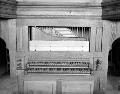 Console vue de face. © Région Bourgogne-Franche-Comté, Inventaire du patrimoine