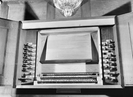 Console vue de face. © Région Bourgogne-Franche-Comté, Inventaire du patrimoine