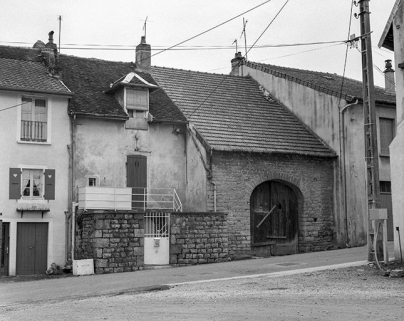 Façade antérieure. © Région Bourgogne-Franche-Comté, Inventaire du patrimoine Façade antérieure. © Région Bourgogne-Franche-Comté, Inventaire du patrimoine