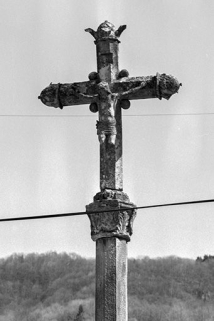 Partie supérieure, vue de face. © Région Bourgogne-Franche-Comté, Inventaire du patrimoine
