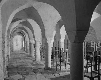 Eglise Saint-Désiré. Crypte, vaisseau latéral nord. © Région Bourgogne-Franche-Comté, Inventaire du patrimoine