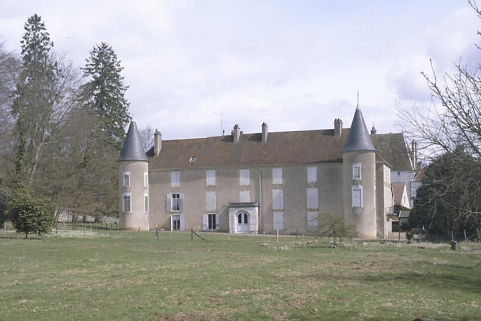 Façade sur parc. © Région Bourgogne-Franche-Comté, Inventaire du patrimoine