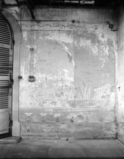 Vue intérieure de la logette (n° 1) : peinture monumentale. © Région Bourgogne-Franche-Comté, Inventaire du patrimoine