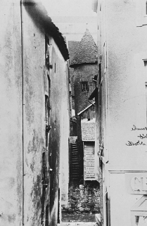 Ruelle des Etaux, fin 19e siècle. © Région Bourgogne-Franche-Comté, Inventaire du patrimoine Ruelle des Etaux, fin 19e siècle. © Région Bourgogne-Franche-Comté, Inventaire du patrimoine