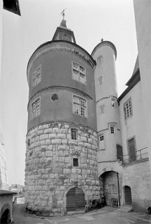 Tour Henriette vue de la cour de l'Ours. © Région Bourgogne-Franche-Comté, Inventaire du patrimoine