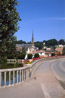 Quartier de la Neuve Ville ou du pont Armand-Bermont. © Région Bourgogne-Franche-Comté, Inventaire du patrimoine Quartier de la Neuve Ville ou du pont Armand-Bermont. © Région Bourgogne-Franche-Comté, Inventaire du patrimoine