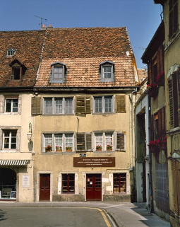 Maison 2, rue des Halles. Fin 16e ou 1ère moitié 17e siècle. © Région Bourgogne-Franche-Comté, Inventaire du patrimoine