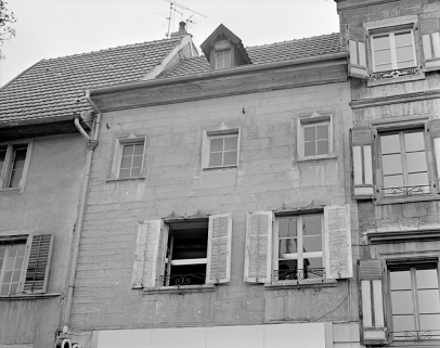 Maison 23, place Denfert-Rochereau. Vue des deuxième et troisième étages. 16e siècle. © Région Bourgogne-Franche-Comté, Inventaire du patrimoine