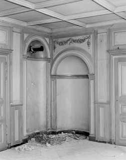 Niches de l'ancien poêle de la pièce principale. © Région Bourgogne-Franche-Comté, Inventaire du patrimoine