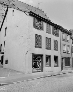 Maison 47, rue de Belfort. 16e siècle. Façade reprise par la suite. © Région Bourgogne-Franche-Comté, Inventaire du patrimoine