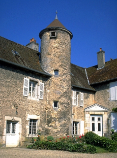 Façade antérieure du logement patronal. © Région Bourgogne-Franche-Comté, Inventaire du patrimoine Façade antérieure du logement patronal. © Région Bourgogne-Franche-Comté, Inventaire du patrimoine