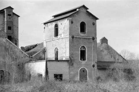 Monte-charge des hauts-fourneaux au bois (D), vu de l'est. © Région Bourgogne-Franche-Comté, Inventaire du patrimoine