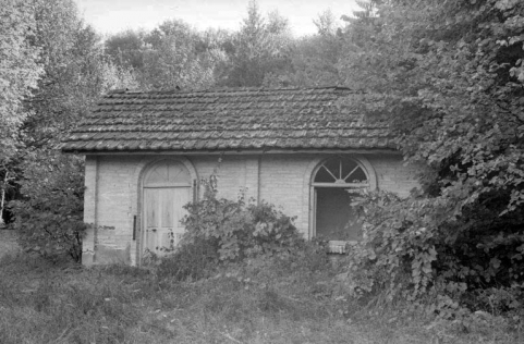 Façade antérieure du bureau dit l'huilerie. © Région Bourgogne-Franche-Comté, Inventaire du patrimoine