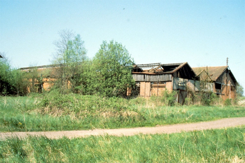 Forge Neuve. Atelier de construction (O) vu de trois quarts gauche. © Région Bourgogne-Franche-Comté, Inventaire du patrimoine Forge Neuve. Atelier de construction (O) vu de trois quarts gauche. © Région Bourgogne-Franche-Comté, Inventaire du patrimoine