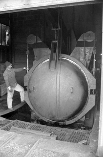 Fermeture de l'autoclave. © Région Bourgogne-Franche-Comté, Inventaire du patrimoine
