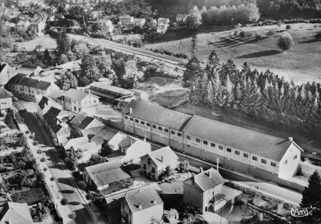 Vue aérienne des Ets Rivoire-Jacquemin. © Région Bourgogne-Franche-Comté, Inventaire du patrimoine Vue aérienne des Ets Rivoire-Jacquemin. © Région Bourgogne-Franche-Comté, Inventaire du patrimoine