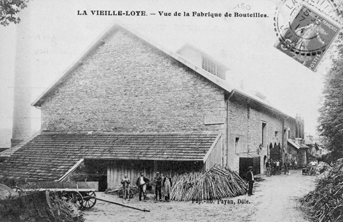 La Vieille-Loye. - Vue de la Fabrique de Bouteilles. © Région Bourgogne-Franche-Comté, Inventaire du patrimoine La Vieille-Loye. - Vue de la Fabrique de Bouteilles. © Région Bourgogne-Franche-Comté, Inventaire du patrimoine