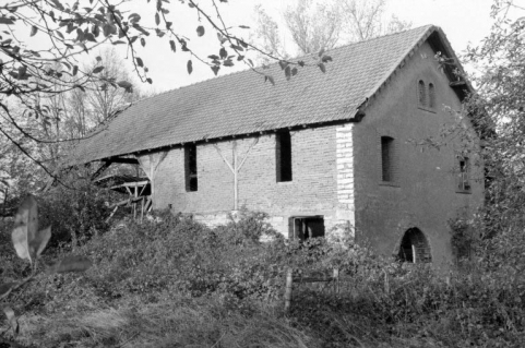 Atelier de fabrication, vu de trois quarts. © Région Bourgogne-Franche-Comté, Inventaire du patrimoine